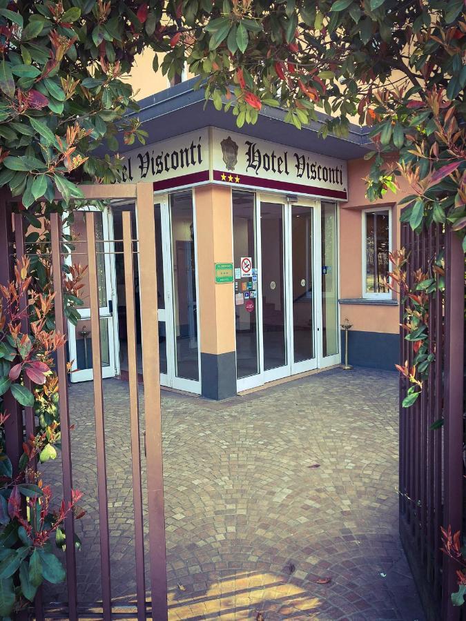 Hotel Visconti Melzo Bagian luar foto