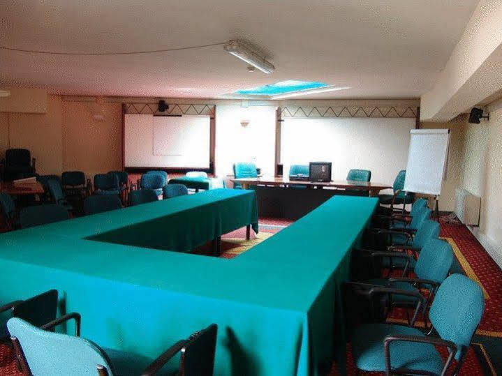 Hotel Visconti Melzo Bagian luar foto